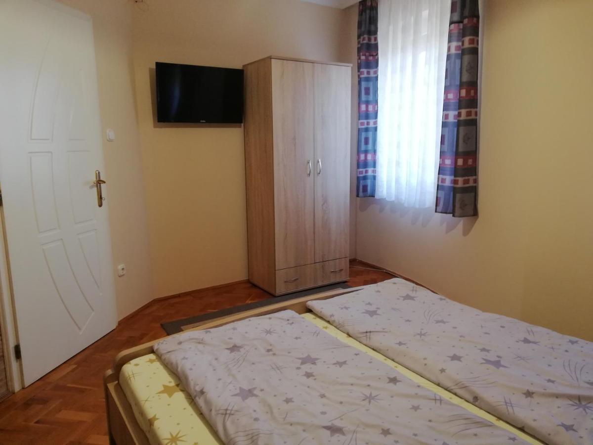 Imola Es Andrea Apartmanhaz Hajdúszoboszló Exteriör bild