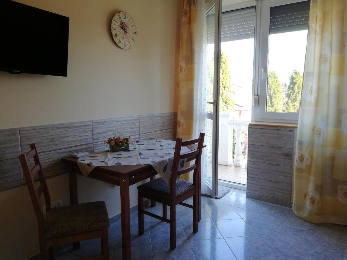 Imola Es Andrea Apartmanhaz Hajdúszoboszló Exteriör bild