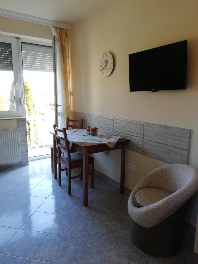 Imola Es Andrea Apartmanhaz Hajdúszoboszló Exteriör bild