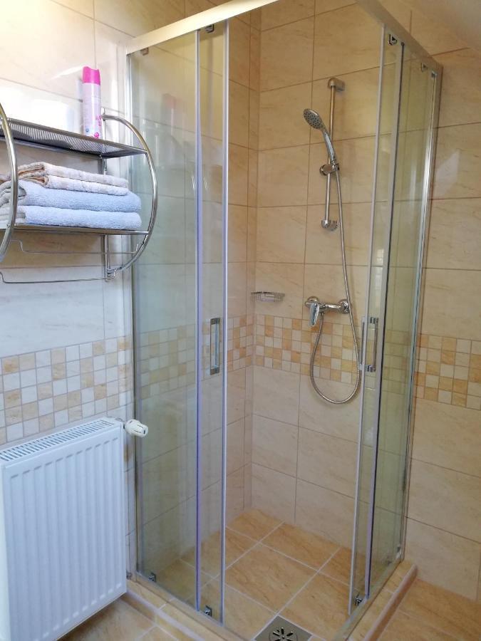 Imola Es Andrea Apartmanhaz Hajdúszoboszló Exteriör bild