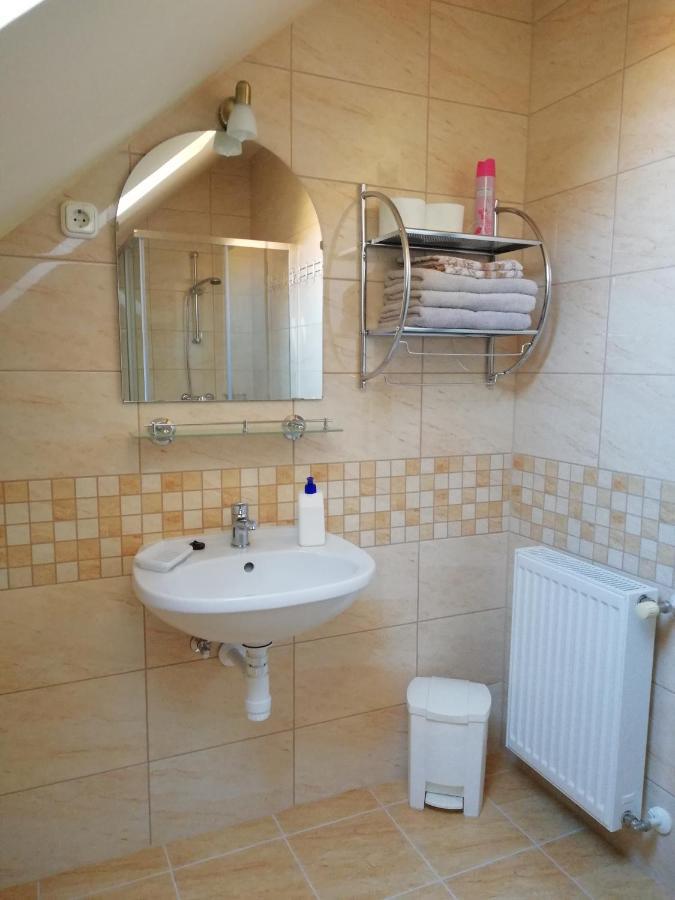 Imola Es Andrea Apartmanhaz Hajdúszoboszló Exteriör bild