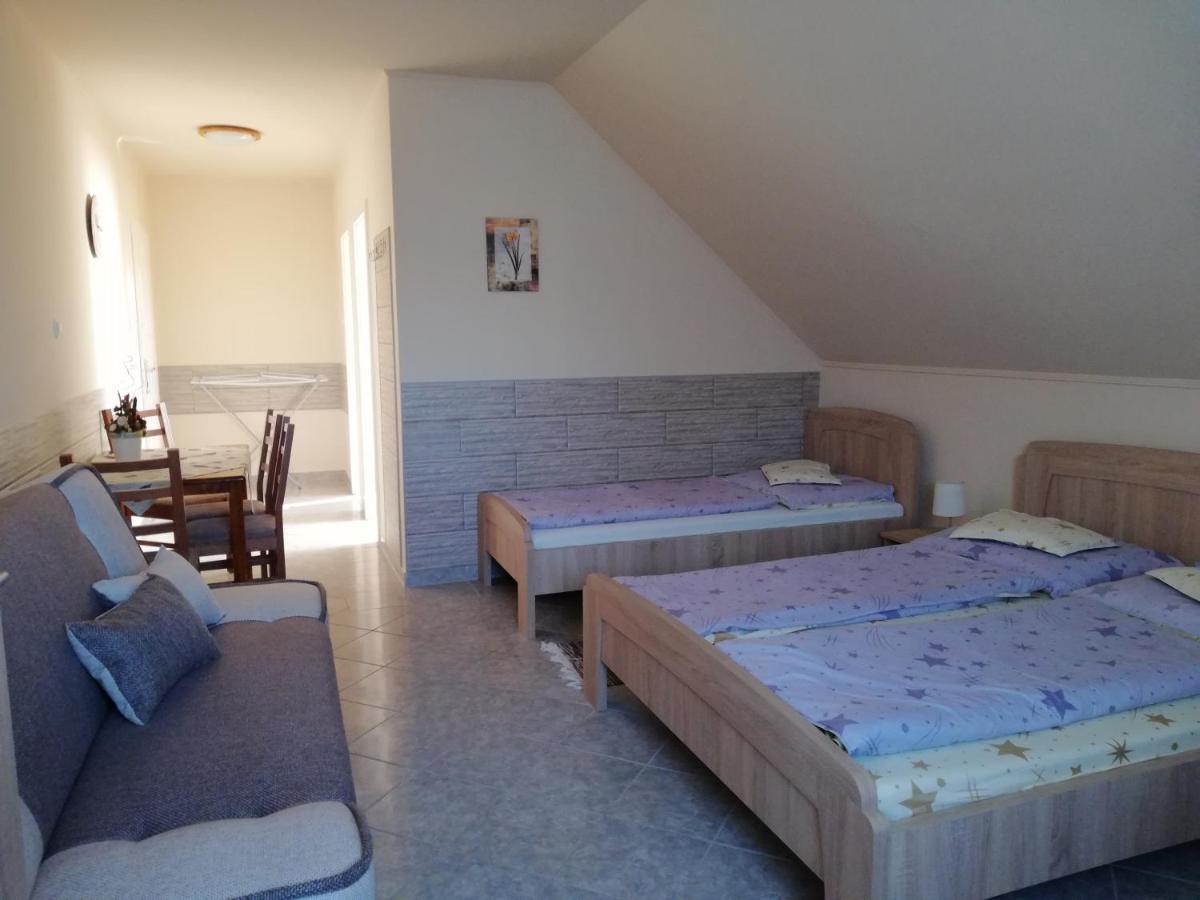 Imola Es Andrea Apartmanhaz Hajdúszoboszló Exteriör bild